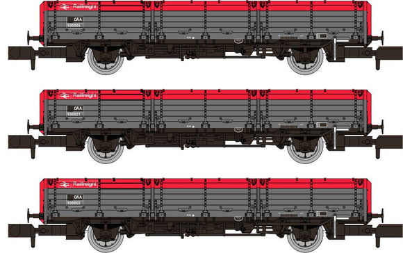 RAPIDO 956004 OAA AB Wagon Triple Pack - BR Railfreight Pack 2